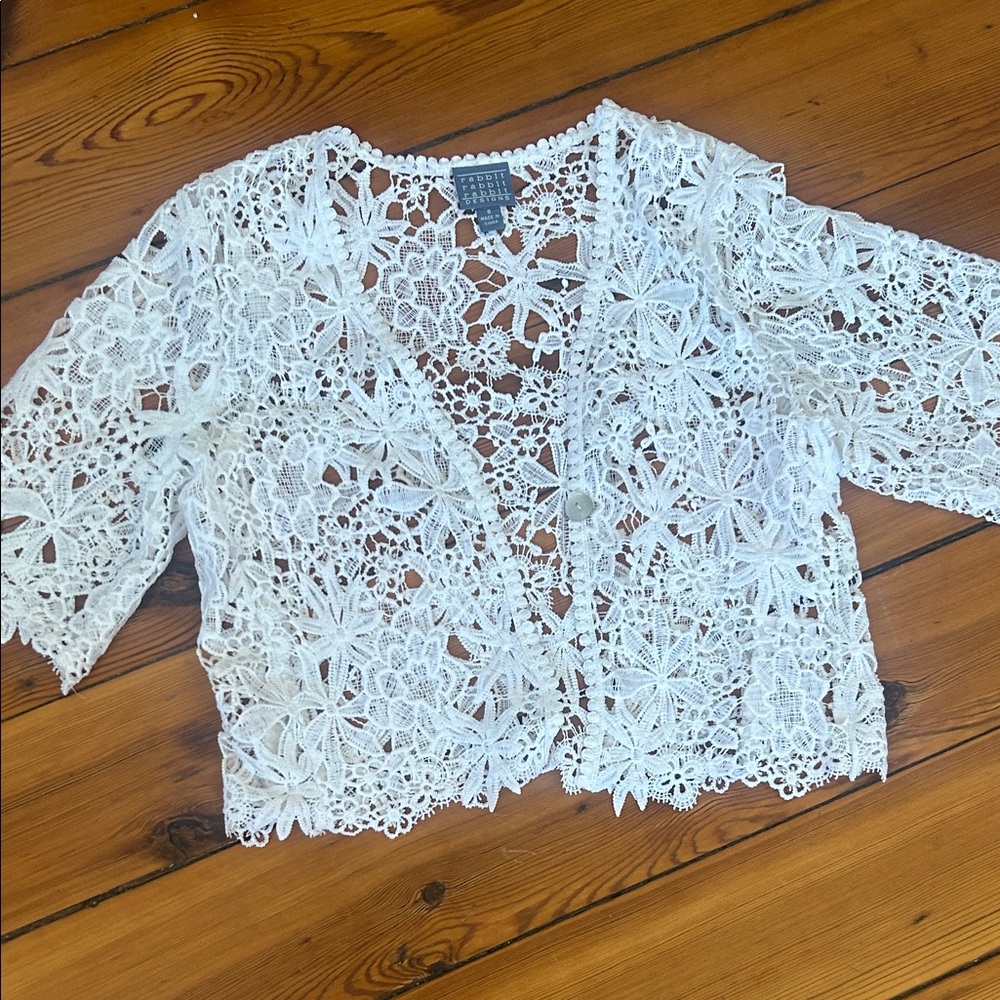 Rabbit Rabbit Rabbit White Lace Topper